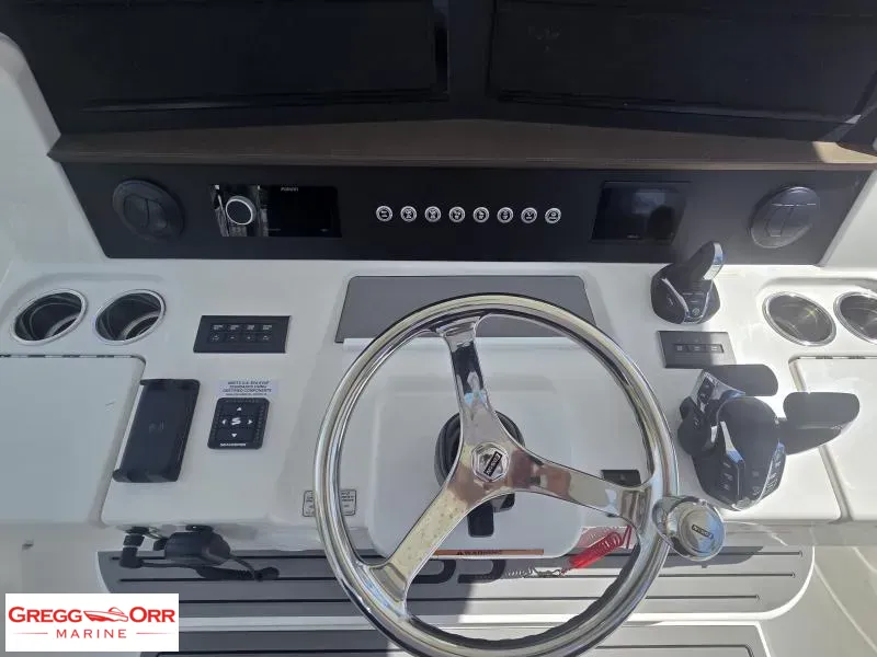 Slide: The Image of Regulator Marine REG35 2026 - 10