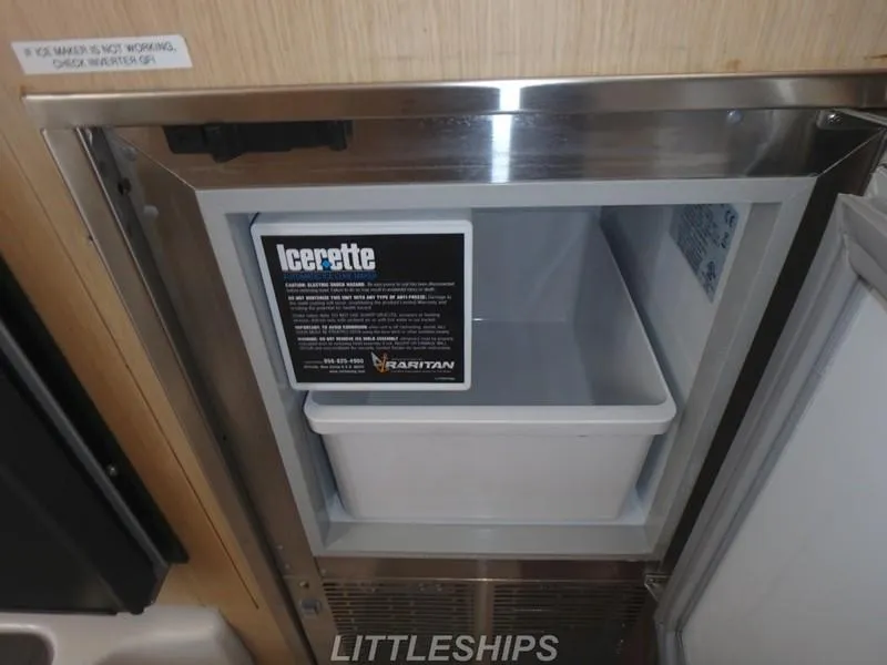 Slide: The Image of Fountaine Pajot MAHE EVO 2015 - 100