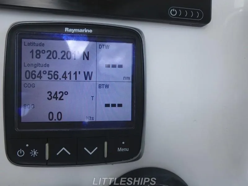 Slide: The Image of Raymarine GPS display on Fountaine Pajot MAHE EVO 2015. - 42