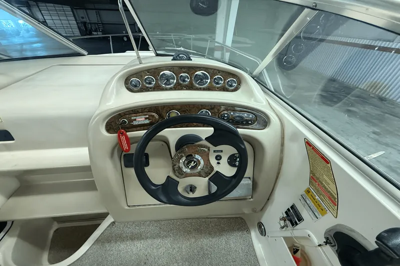 Slide: The Image of Sea Ray 260 SUNDANCER 2003 - 10