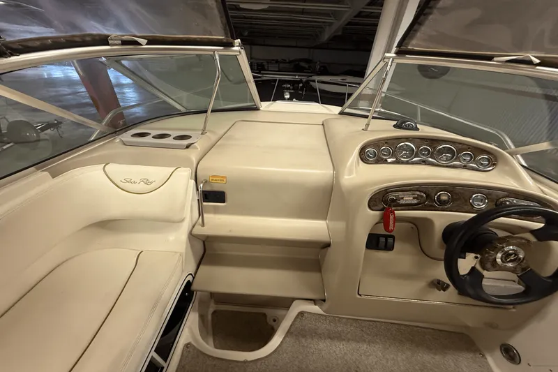 Slide: The Image of Sea Ray 260 SUNDANCER 2003 - 11