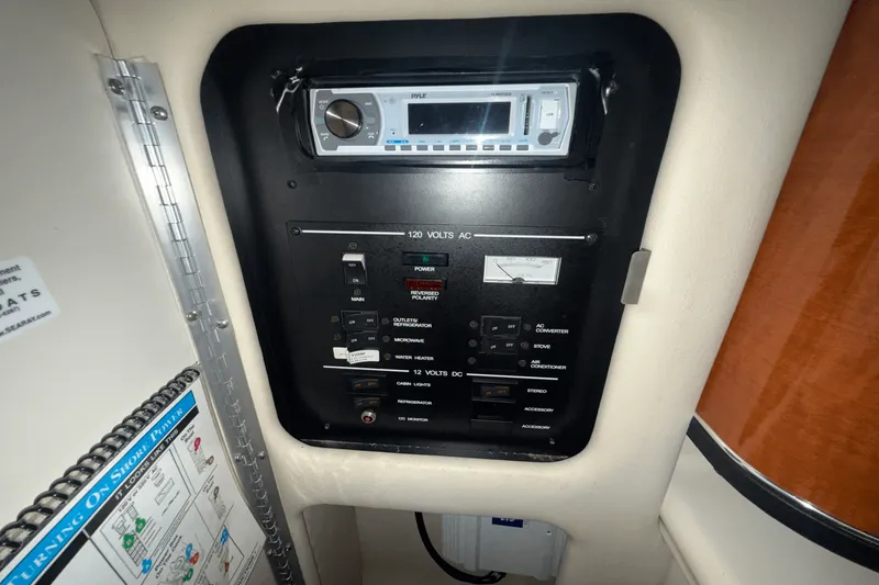 Slide: The Image of Sea Ray 260 SUNDANCER 2003 - 19