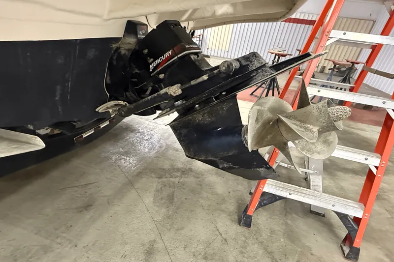 Slide: The Image of Sea Ray 260 SUNDANCER 2003 - 2