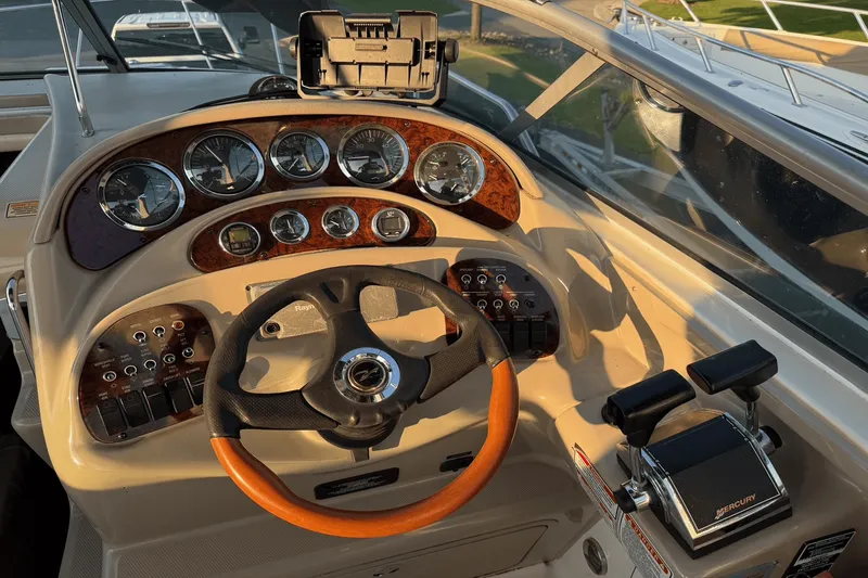 Slide: The Image of Sea Ray 280 SUNDANCER 2003 - 6