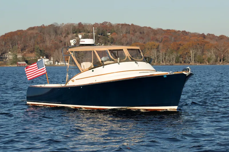 Slide: The Image of Hinckley Yachts Runabout 29 1997 - 17