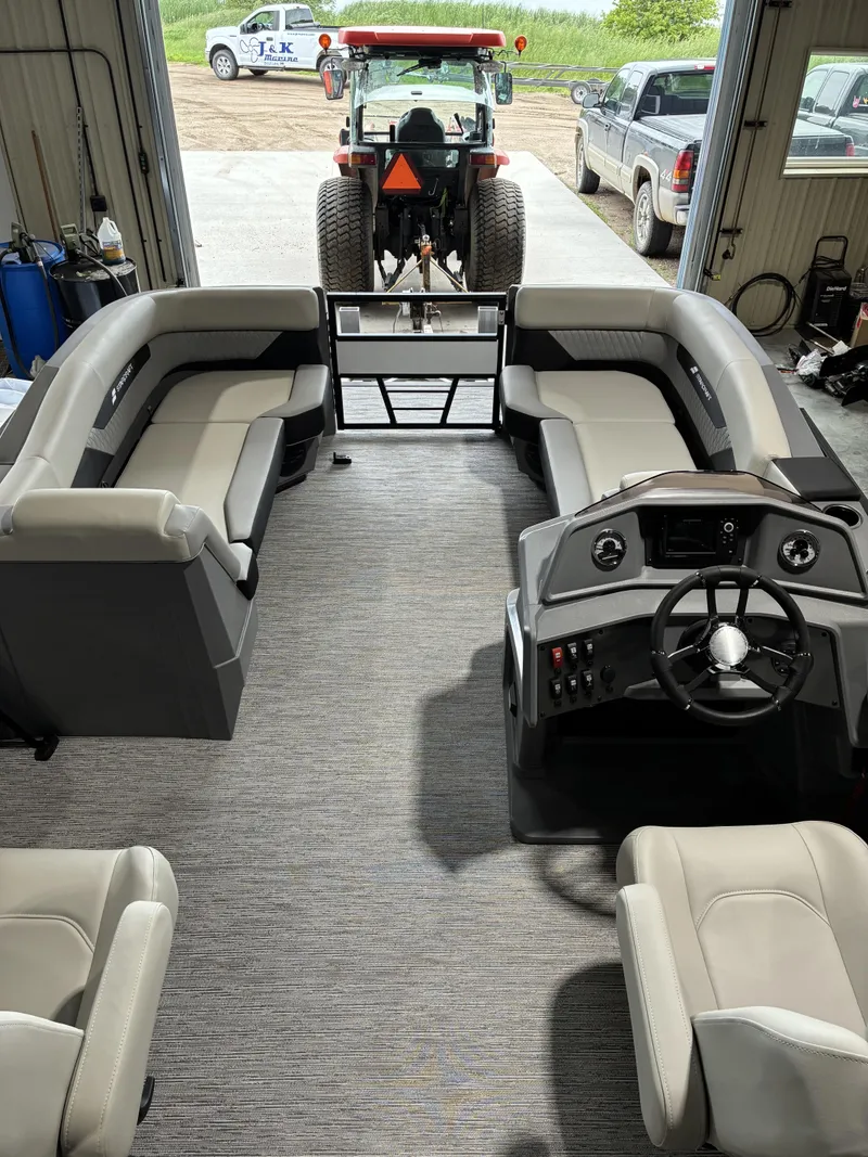 Slide: The Image of Starcraft VX22RDH 2027 - 2