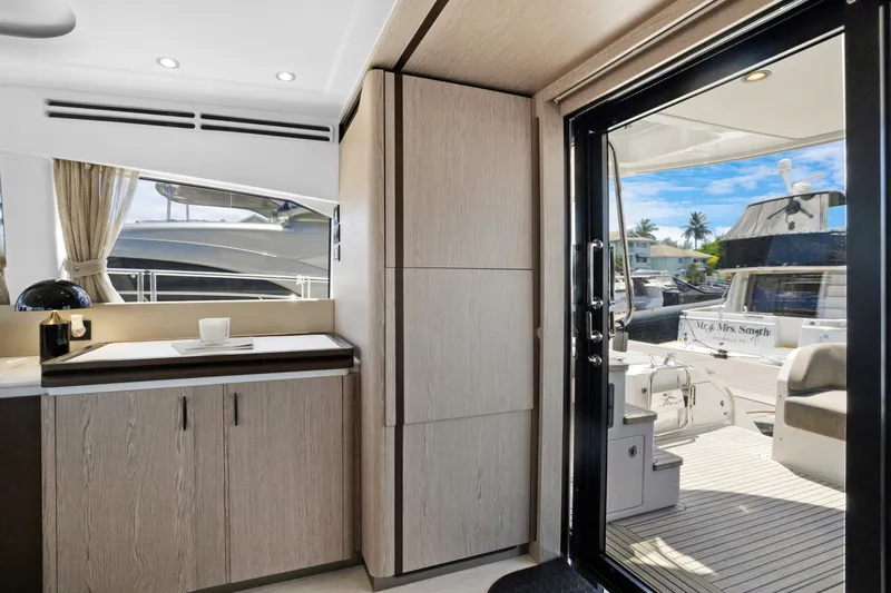 Slide: The Image of Azimut FLY 53 2025 - 13