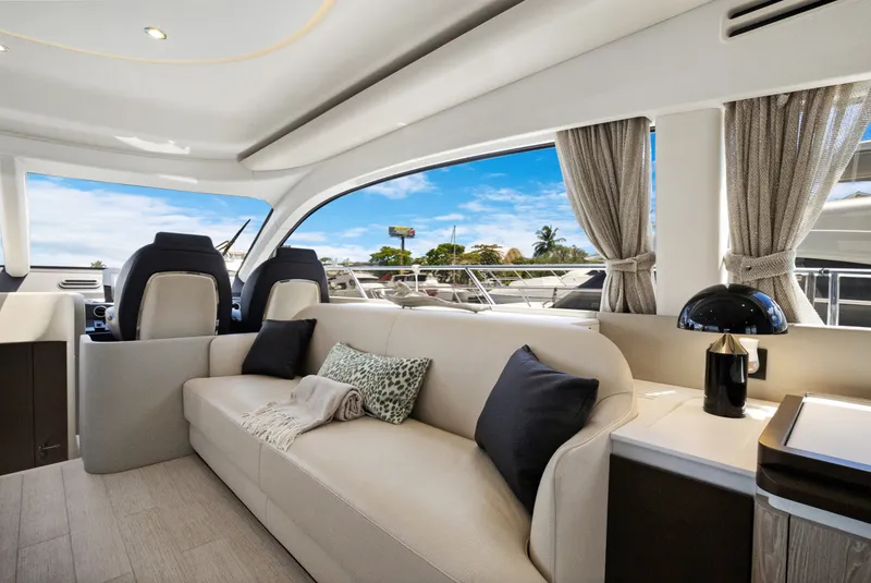 Slide: The Image of Azimut FLY 53 2025 - 15