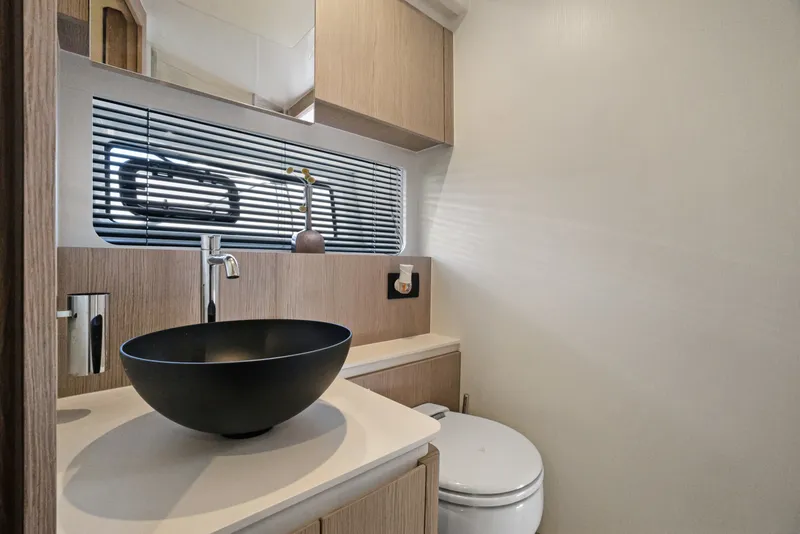 Slide: The Image of Azimut FLY 53 2025 - 44