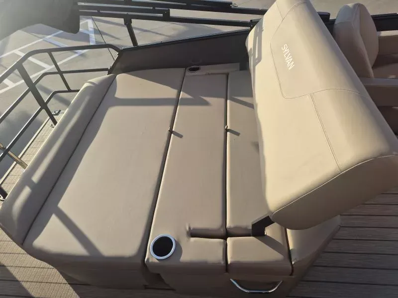 Slide: The Image of Sylvan MIRAGE 820 CLZ DH 2026 - 12