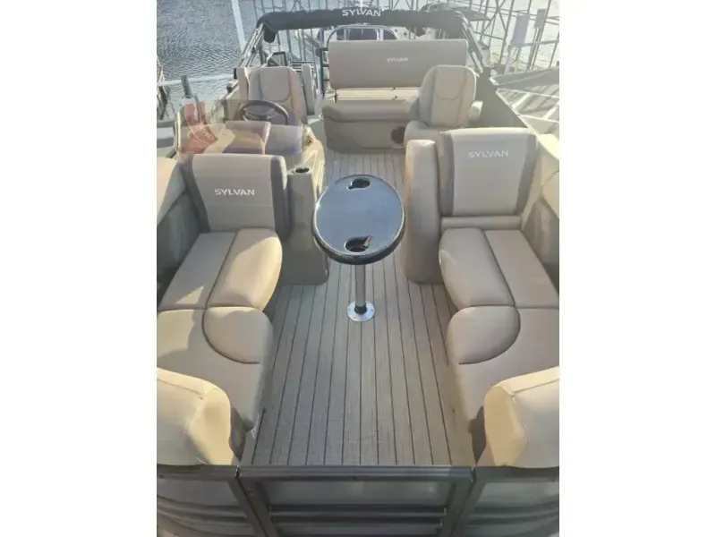 Slide: The Image of Sylvan MIRAGE 820 CLZ DH 2026 - 6