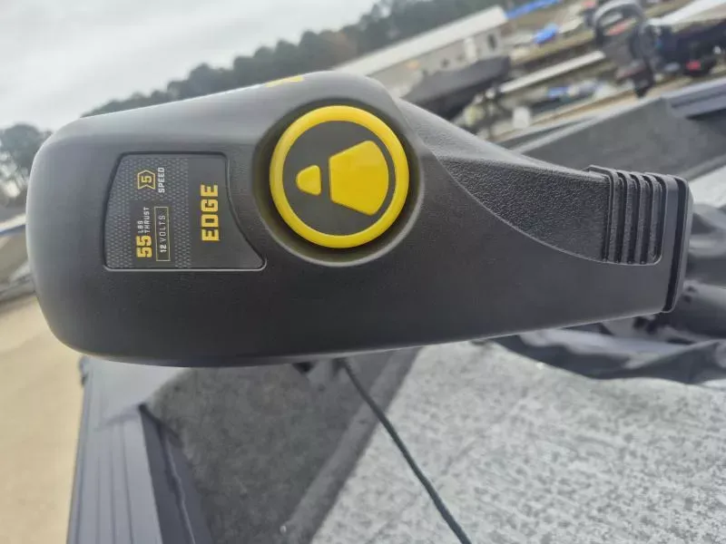 Slide: The Image of Smoker Craft VIPER XR 165 2026 - 15