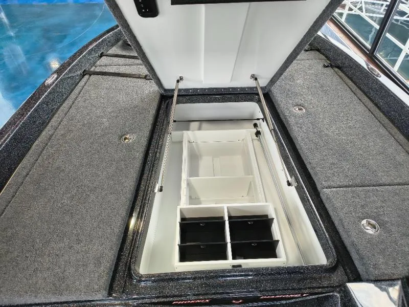 Slide: The Image of Phoenix Bass Boat 921 XE 2026 - 23