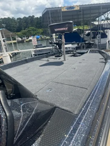 Slide: The Image of Phoenix Bass Boat 921 XE 2026 - 8