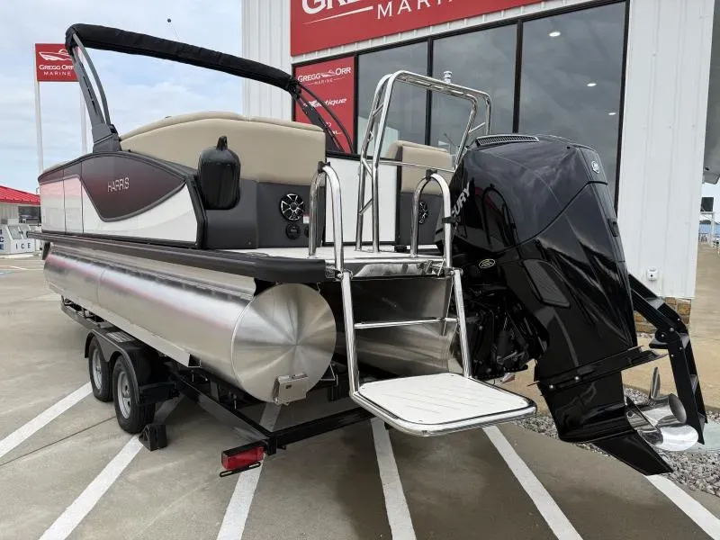 Slide: The Image of Harris SUNLINER 230 2026 - 26