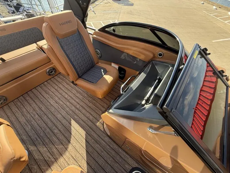 Slide: The Image of Harris SOLSTICE DUAL CONSOLE 250 2026 - 9