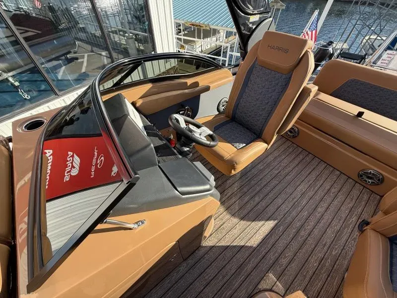 Slide: The Image of Harris SOLSTICE DUAL CONSOLE 250 2026 - 10
