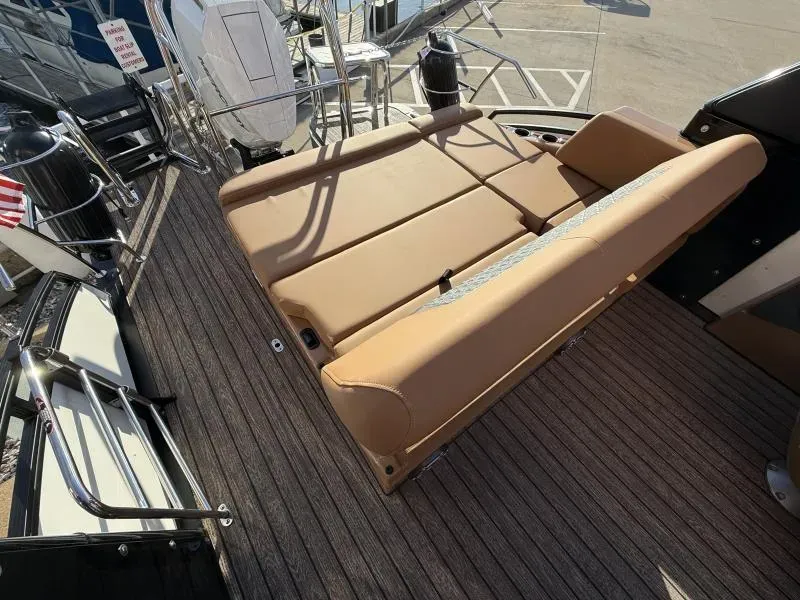 Slide: The Image of Harris SOLSTICE DUAL CONSOLE 250 2026 - 16