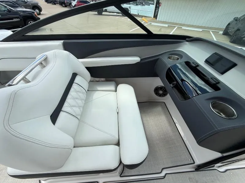 Slide: The Image of Regal LS2 2026 - 9
