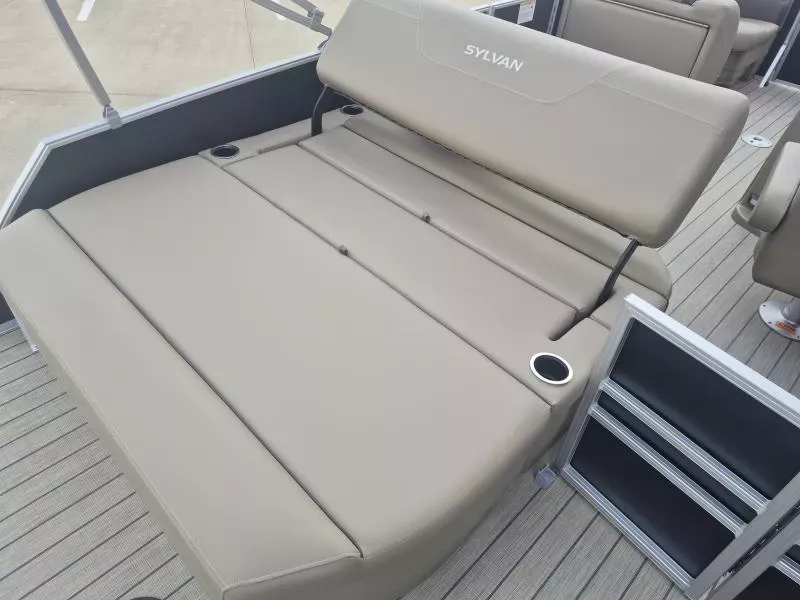 Slide: The Image of Sylvan MIRAGE 820 CLZ DH 2026 - 13