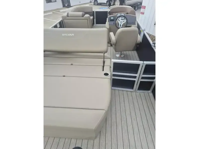 Slide: The Image of Sylvan MIRAGE 820 CLZ DH 2026 - 10
