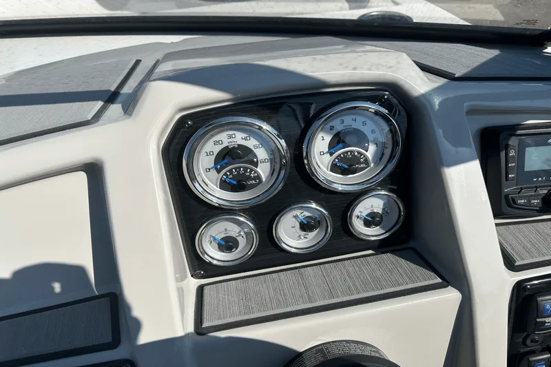 Slide: The Image of Starcraft 210SVX IO 2025 - 14