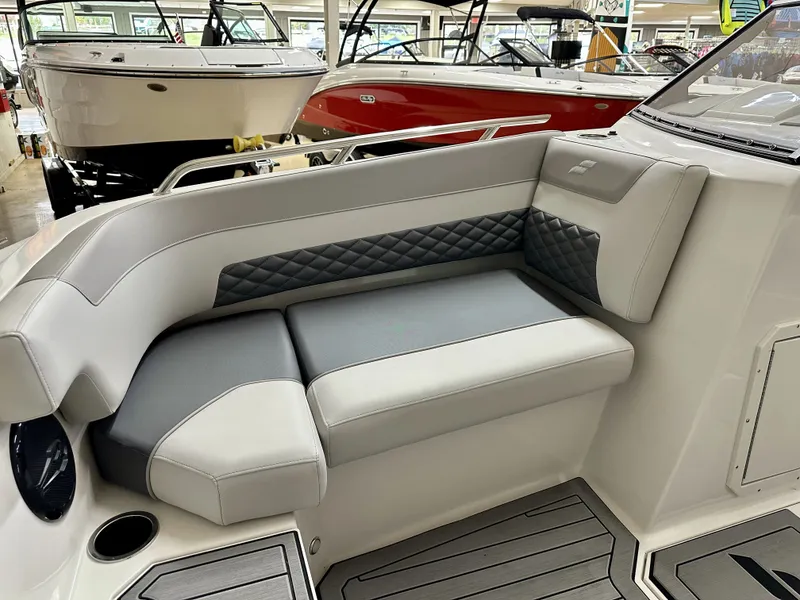 Slide: The Image of Starcraft 210SVX OB 2026 - 24