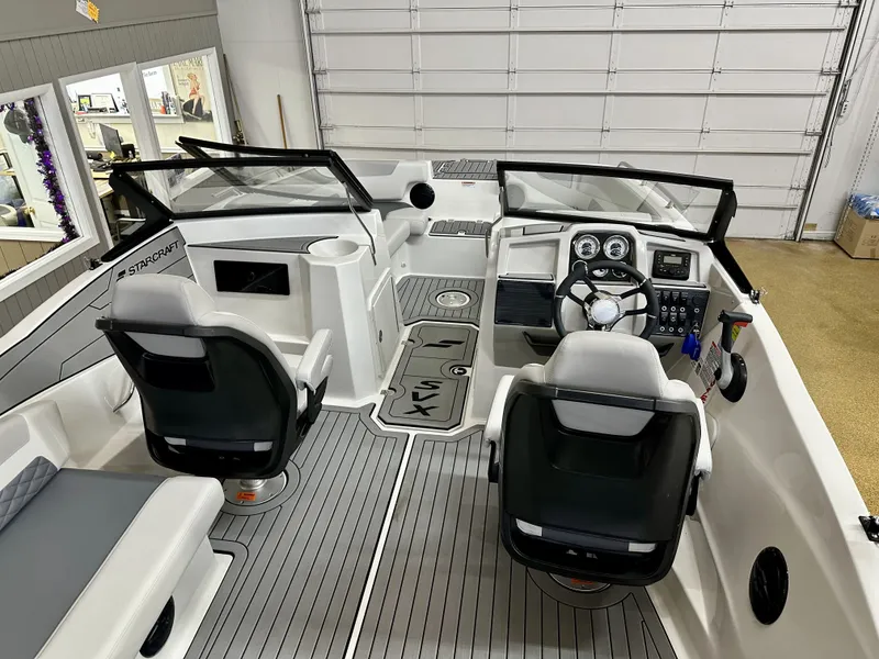 Slide: The Image of Starcraft 210SVX OB 2026 - 9