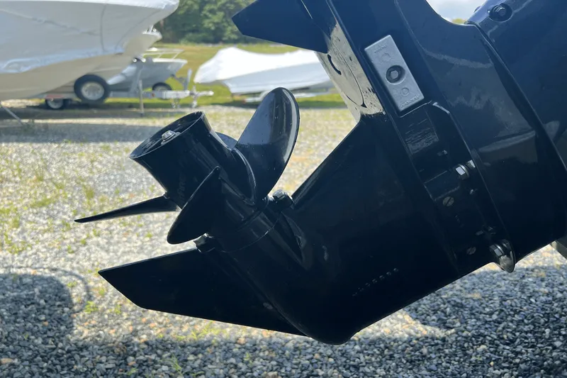 Slide: The Image of Boston Whaler 130 SUPER SPORT 2023 - 12