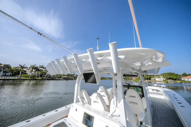 Slide: The Image of Freeman 47 T 2023 - 16