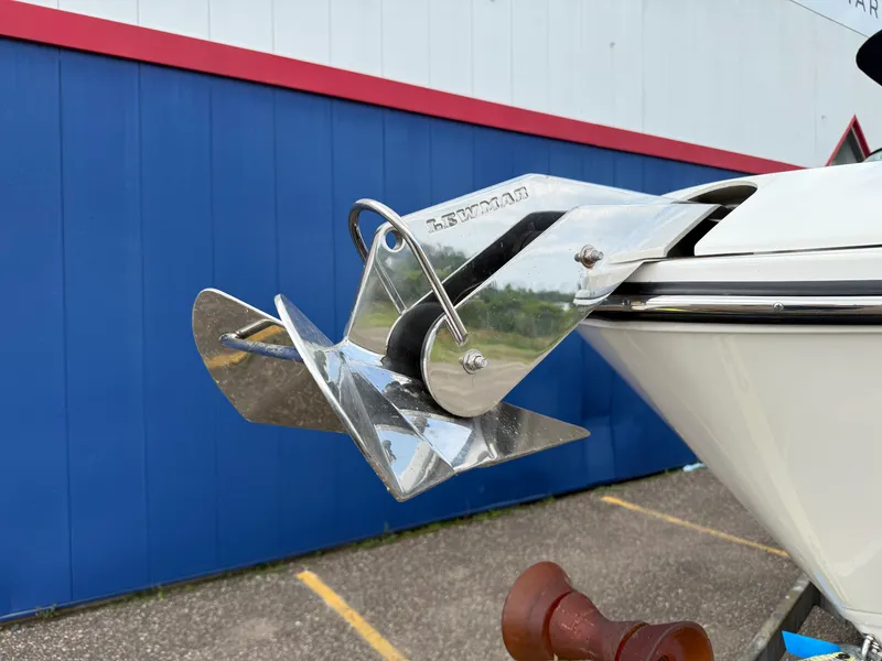 Slide: The Image of Sea Ray 280 SLX 2024 - 15