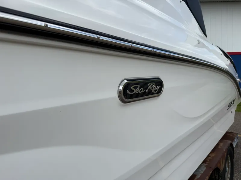 Slide: The Image of Sea Ray 280 SLX 2024 - 47