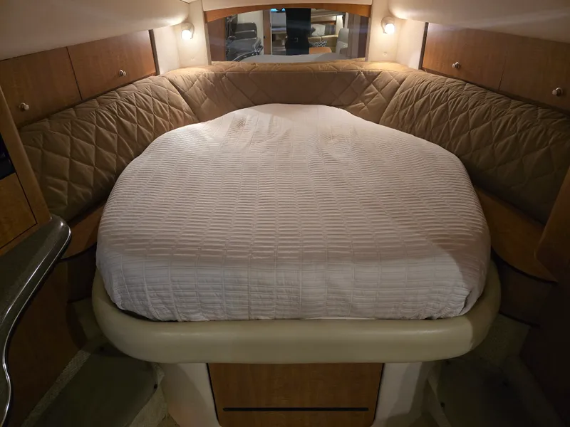 Slide: The Image of Sea Ray 320 Sundancer 2006 - 13