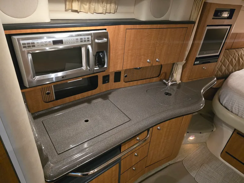 Slide: The Image of Sea Ray 320 Sundancer 2006 - 15