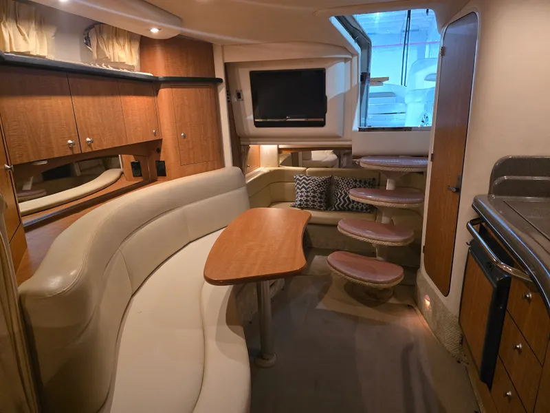 Slide: The Image of Sea Ray 320 Sundancer 2006 - 19