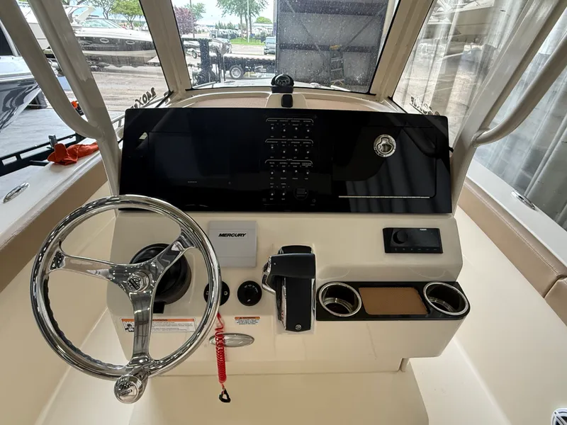 Slide: The Image of Scout 240 XSF 2024 - 6