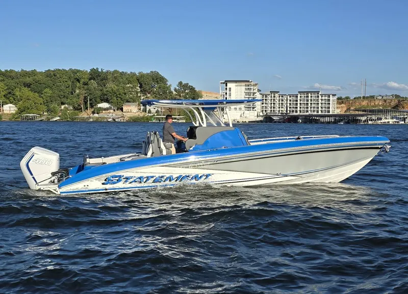 Slide: The Image of Statement 350 Open Center Console 2027 - 6