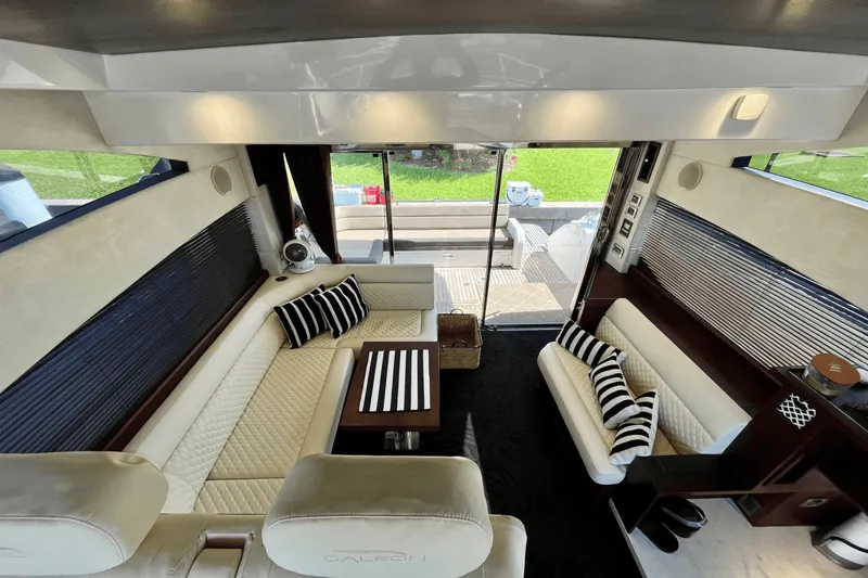 Slide: The Image of Galeon 430 HTC 2018 - 21