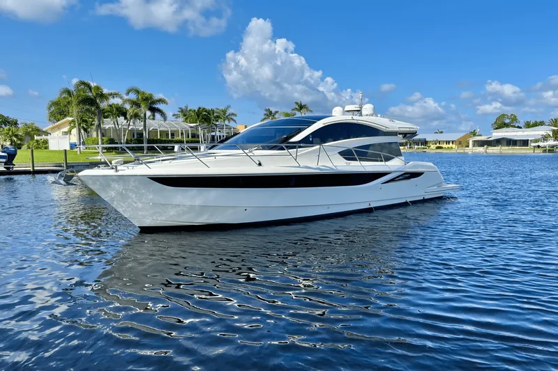 Slide: The Image of Galeon 430 HTC 2018 - 4