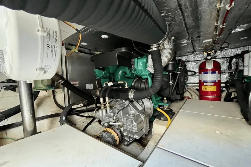 Slide: The Image of Galeon 430 HTC 2018 - 46