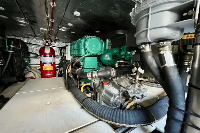 Slide: The Image of Galeon 430 HTC 2018 - 47