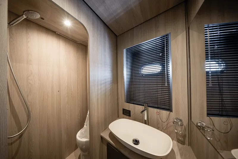 Slide: The Image of Azimut Magellano 25M 2026 - 117