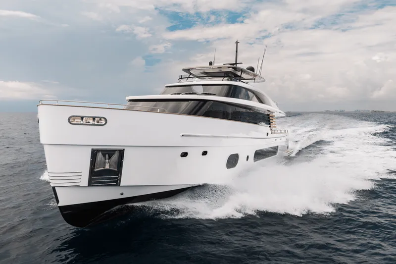 Slide: The Image of Azimut Magellano 25M 2026 - 137