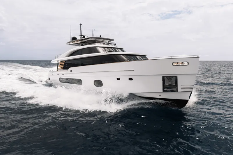 Slide: The Image of Azimut Magellano 25M 2026 - 142