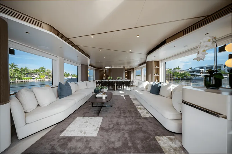 Slide: The Image of Azimut Magellano 25M 2026 - 22