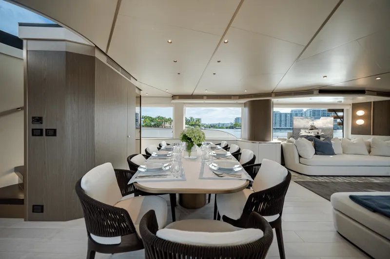 Slide: The Image of Azimut Magellano 25M 2026 - 34