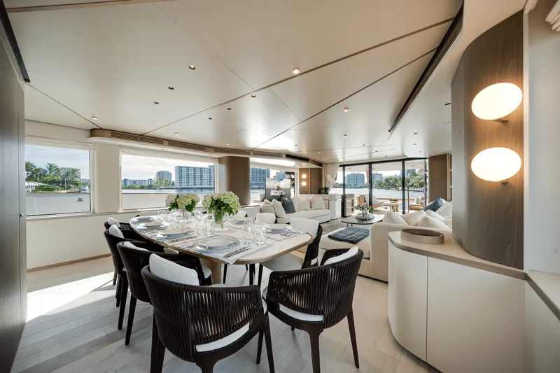 Slide: The Image of Azimut Magellano 25M 2026 - 35