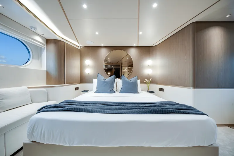 Slide: The Image of Azimut Magellano 25M 2026 - 47