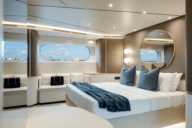 Slide: The Image of Azimut Magellano 25M 2026 - 51