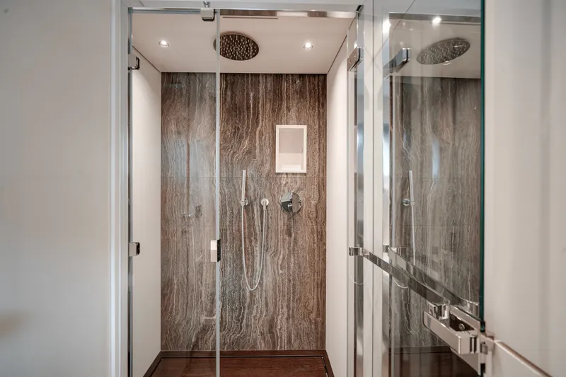 Slide: The Image of Azimut Magellano 25M 2026 - 61